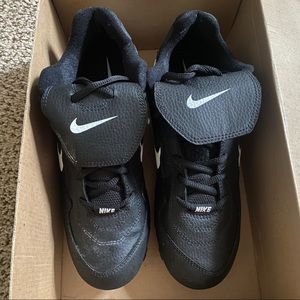 NIKE MCS KEYSTONE LOWTOP MEN BASEBALL CLEATS